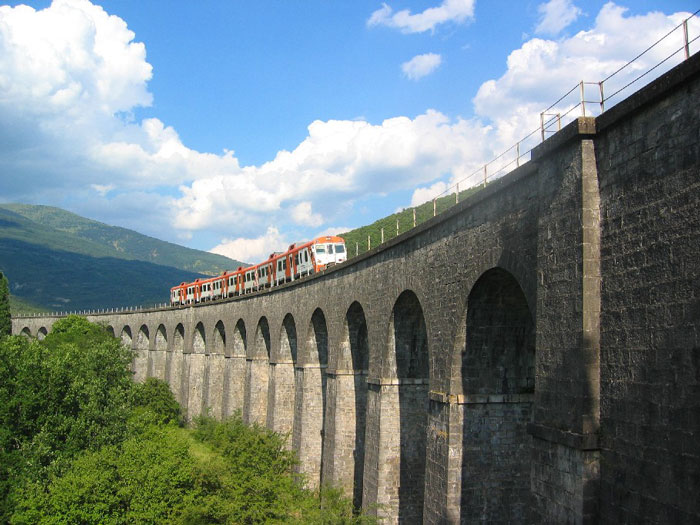 Viaducto de Cenarbe