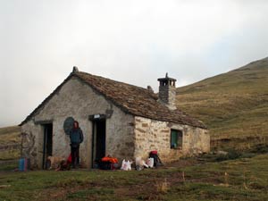 Refugio de Plana Canal - Añisclo (Ordesa) Refugio de Plana Canal - Añisclo (Ordesa)